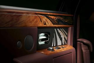 Rolls-Royce Phantom Pinnacle Travel