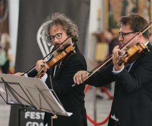 Koncert ku pamięci Pawła Adamowicza. Niezapomniany duet w Bazylice Mariackiej 