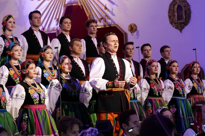 Występ zespołu Mazowsze w Starachowicach