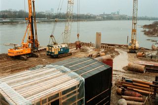 Budowa mostu Świętokrzyskiego w Warszawie