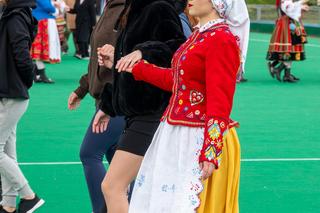 Na AWF-ie wspólnie zatańczyli poloneza