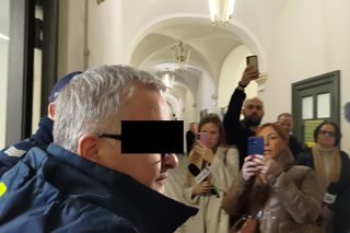 Ksiądz chwycił za pierś i wodził ręką po udzie. Kulisy procesu w Sosnowcu