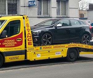 Policja skonfiskowała Volvo 45-latkowi za jazdę po pijaku! Zaskakujacy zwrot akcji!