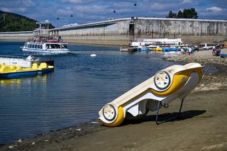 Jezioro Solińskie na Podkarpaciu wysycha. Bardzo niski stan wody [ZDJĘCIA]