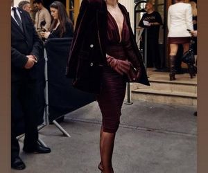 Pierwszy raz i od razu hit! Kożuchowska olśniła w bordowej kreacji