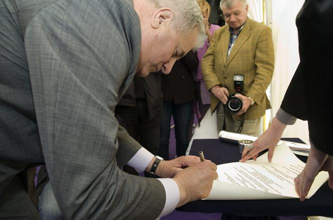 Podpis pod aktem erekcyjnym złożył prezydent Słupska