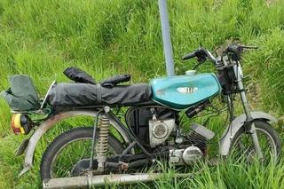 Zaczarnie. Motocyklista zderzył się z samochodem. Z obrażeniami nogi trafił do szpitala