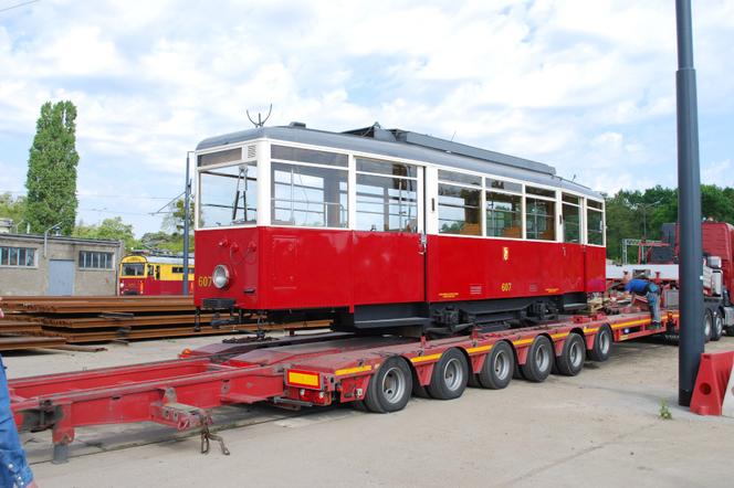 Warszawski tramwaj z 1949 r.