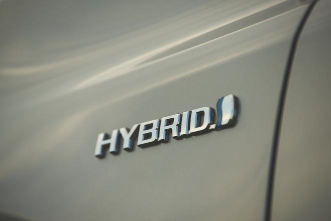 Toyota RAV4 Hybrid czwarta generacja