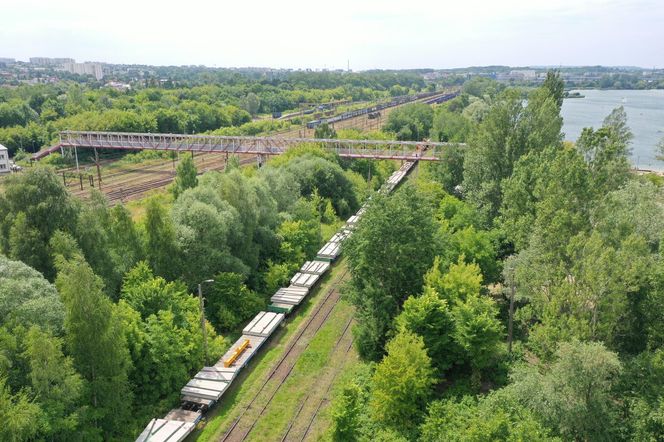 Nowy plac Zawiszy przyjechał do Warszawy w częściach