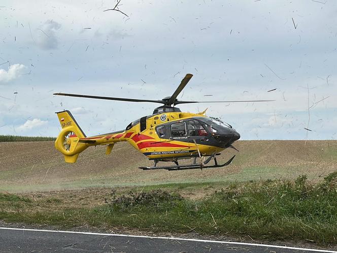 Tragiczny wypadek w miejscowości Obodowo. Nie żyje kobieta, wielu poszkodowanych 