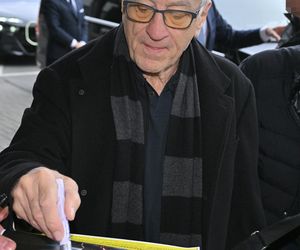 Robert De Niro już w Polsce. Aktor przyłapany na lotnisku w Warszawie