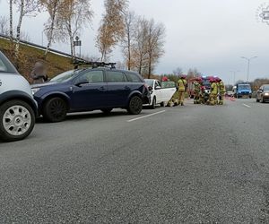 Karambol na DTŚ. Zderzyło się 7 samochodów. Występują ogromne utrudnienia