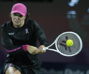 Iga Świątek - Qinwen Zheng WYNIK meczu Relacja NA ŻYWO WTA Dubaj 