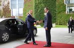 Niemcy mogłyby zacząć spłacać reparacje inwestując w polskie wojsko