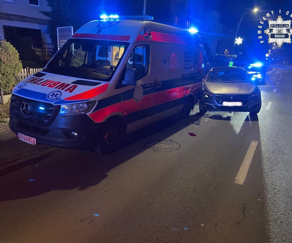 Lędziny: Kierowca uderzył w zaparkowany ambulans i uciekł z miejsca zdarzenia