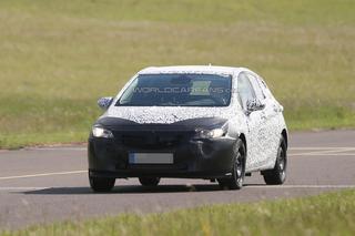 Opel Astra 2015 - zdjęcia szpiegowskie