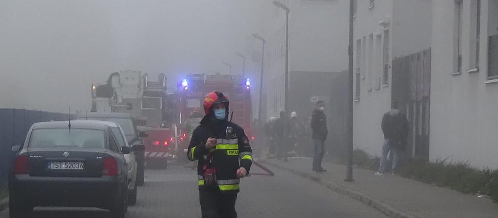 Pożar aut w garażu podziemnym przy ul.Górczewskiej w Warszawie