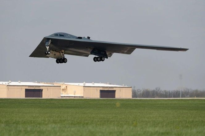 Bombowiec B-2
