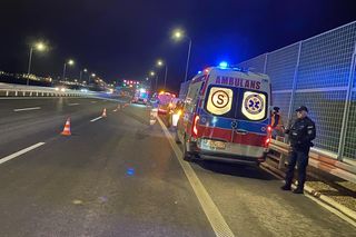 Dwa bmw zderzyły się na północnej obwodnicy Krakowa. Drogę otwarto niespełna 10 godzin wcześniej 