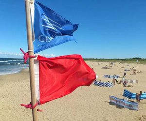 Wysoka fala i silne prądy wsteczne. Zakaz kąpieli w Gdańsku! 