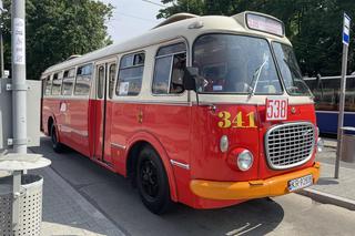 Po raz kolejny zabytkowe autobusy i tramwaje wyjechały na krakowskie ulice