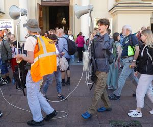 Uczestnicy 45. Warszawskiej Akademickiej Pieszej Pielgrzymki Metropolitalnej na Jasną Górę