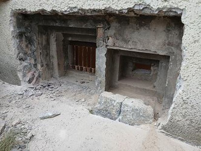 Historyczne odkrycie na Płotkach – odsłonięto strzelnicę schronu bojowego