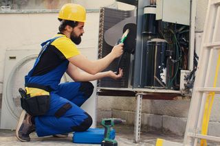Przeglądy i konserwacja instalacji HVAC