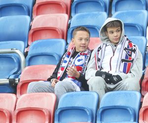 Górnik Zabrze zmierzył się z Zagłębiem Lubin. Kibice rozgrzewali piłkarzy z trybun