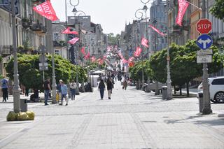 Budzenie Sienkiewki 2023 w Kielcach i parada zespołów ludowych