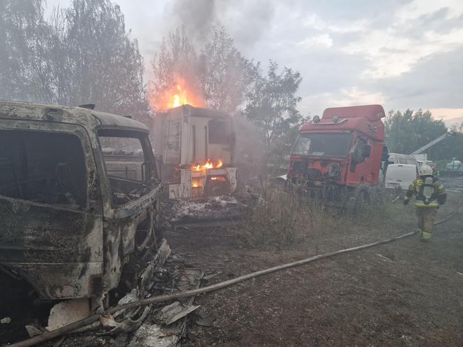 Gigantyczny pożar w Zabrzu. Paliły się niebezpieczne odpady