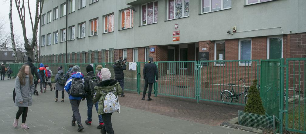 Zamknięta szkoła przy ul. Boremlowskiej
