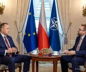Prezydent Nawrocki o rosyjskim ataku dronów na Polskę: „Putin sprawdza NATO”