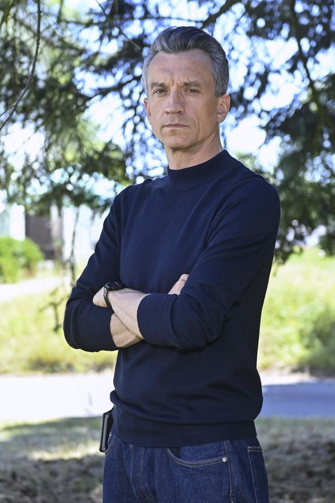 Kolejna znana twarz w "Tańcu z Gwiazdami". Czy problemy rodzinne nie przeszkodzą mu w tanecznych zmaganiach?