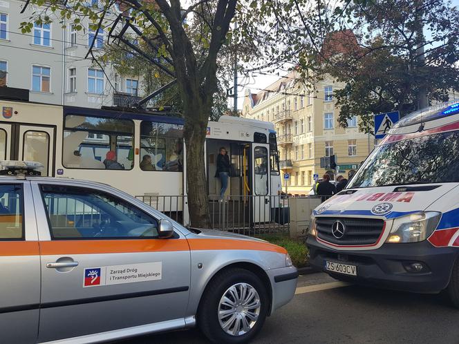 Zderzenie samochodu i tramwaju na ul. Krzywoustego