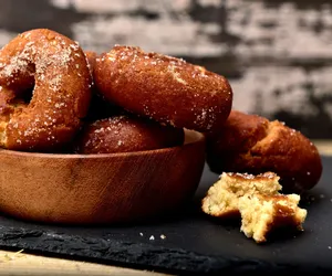 Pączki hiszpańskie. Czy anyżkowe rosquillas skradną i twoje serce?