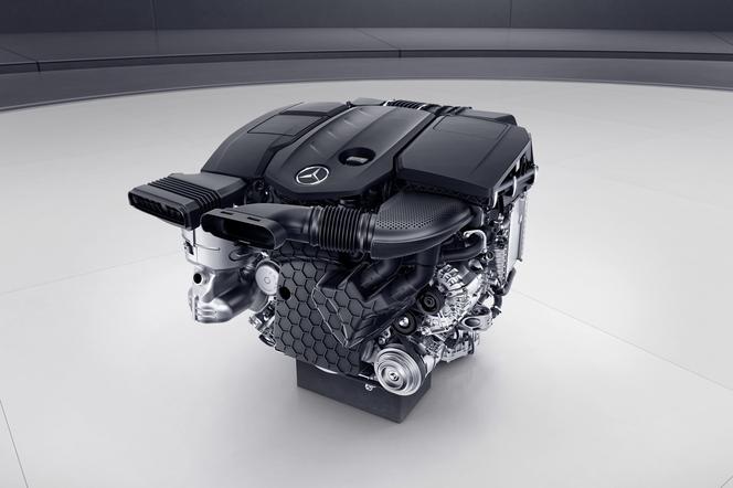 Nowy silnik wysokoprężny Mercedes-Benz - OM 654 