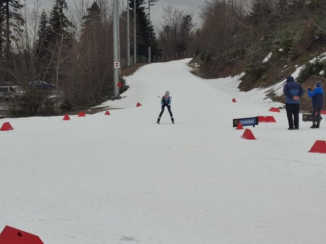 Narciarze SKI Tumlin na zawodach na Kubalonce