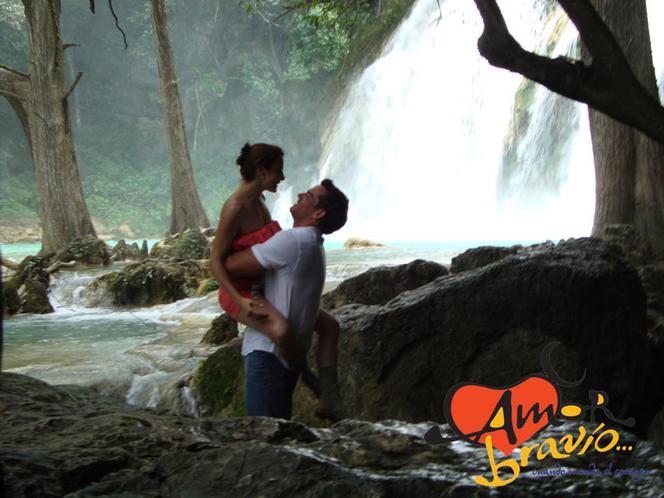 Nieposkromiona miłość (Amor bravio). Daniel /Andres (Cristián de la Fuente), Camila (Silvia Navarro)
