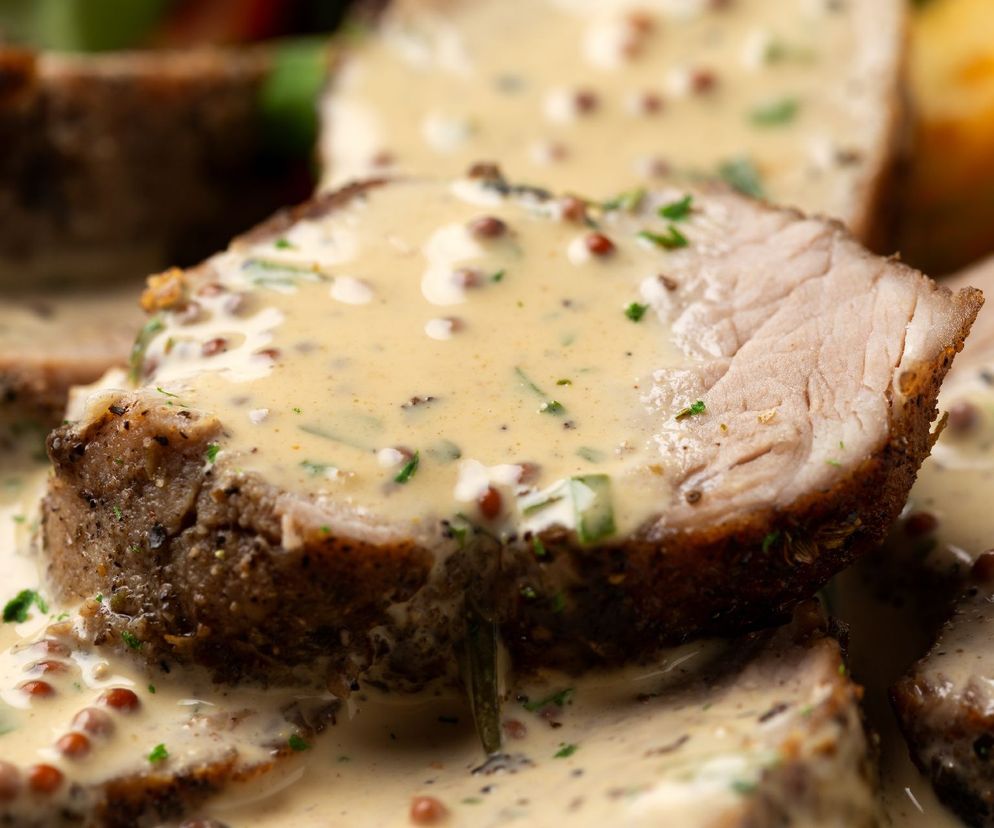 Polędwiczka  w sosie winno-ziołowym - najlepsza. jaką jadłam