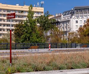 Efekty remontu pl. Na Rozdrożu w Warszawie