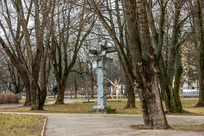 "Galeria samochodowa" w Warszawie na Woli