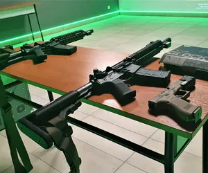 Czechowice-Dziedzice. Strzelnica laserowa powstała w Zespole Szkół im. S. Staszica. 
