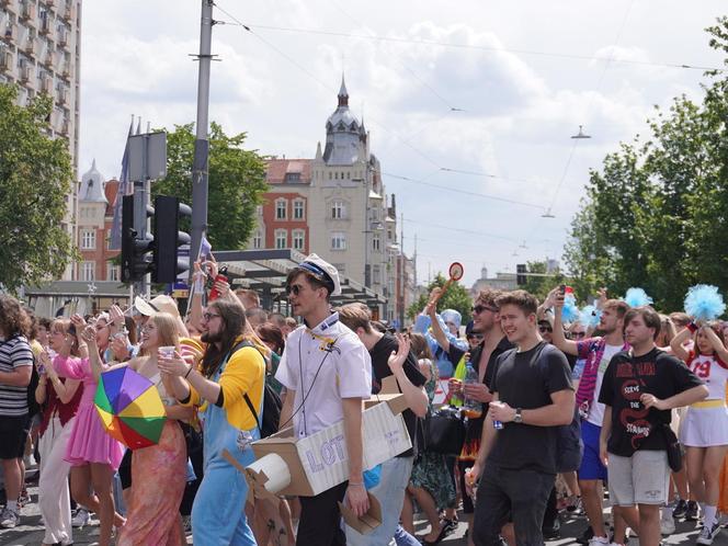 Juwenalia Śląskie 2024. Korowód przeszedł ulicami Katowic. Studenci mają klucze do miasta