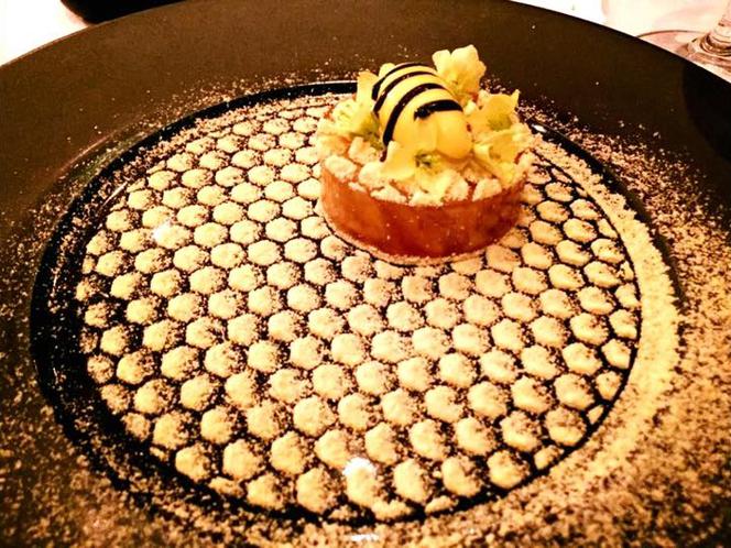 Wykwintne jedzenie i niezwykła atmosfera... Oto najbardziej ekskluzywne restauracje Warszawy [GALERIA]