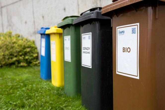 Wojewoda chce niższych satwek za śmieci w Warszawie