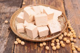 TOFU - właściwości odżywcze i przepisy. Jak jeść tofu?