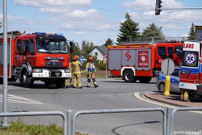Tragiczny wypadek w Gostyninie. Wjechała toyotą pod tira. Nie żyje