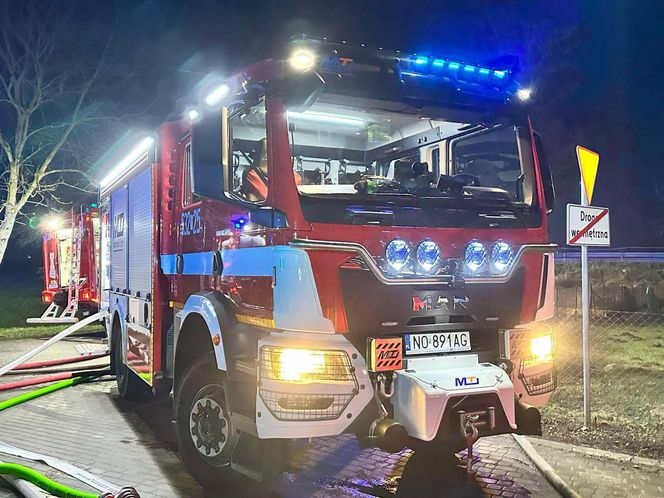 Tragiczny pożar budynku wielorodzinnego. Nie żyje jedna osoba, dwie są poparzone